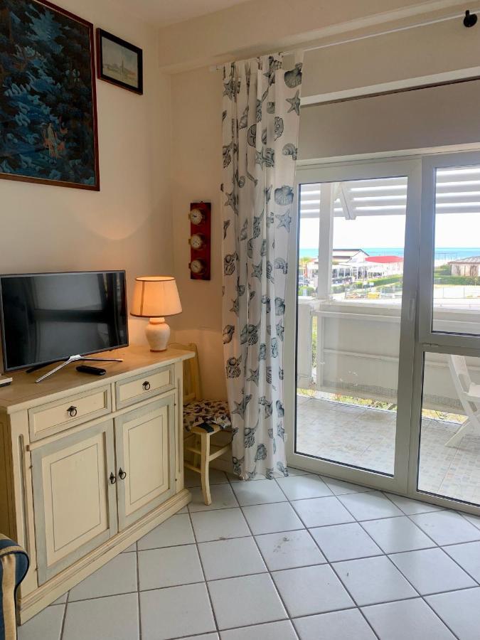 Casa Sul Mare- House On The Sea- Versilia マリーナ・ディ・ピエトラサンタ エクステリア 写真
